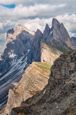 Seceda tepesinin etrafındaki manzara, Dolomitler, İtalya