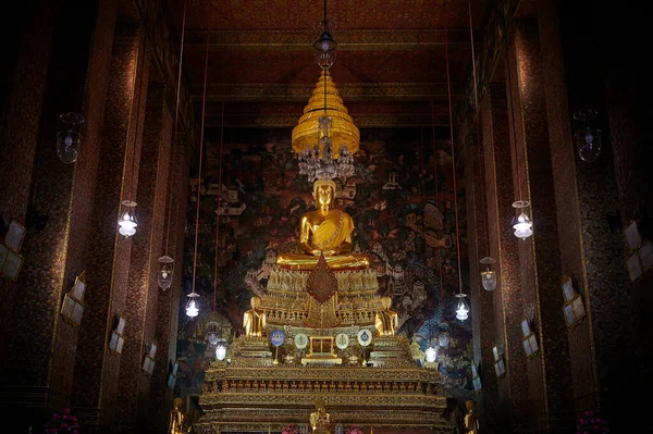 Uma Estátua Buda Ouro Templo Wat Pho Bangkok Tailândia — Fotografia de Stock