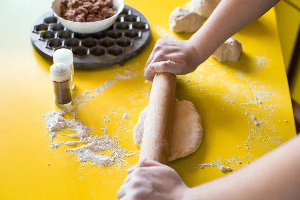 Female Hands Cook Roll Out Dough Rolling Pin Making Meat — Stock Photo, Image