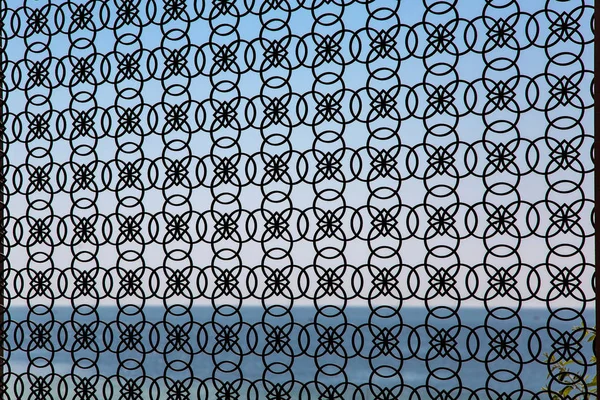 Σίδερο Σφυρήλατο Φράχτη Ένα Παραδοσιακό Μοτίβο Στο Ιταλικό Στυλ Στο — Φωτογραφία Αρχείου