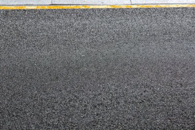 sarı biçimlendirme hattı ile asfalt yol asfalt yol dokusu, metin yakın için kopya alanı.