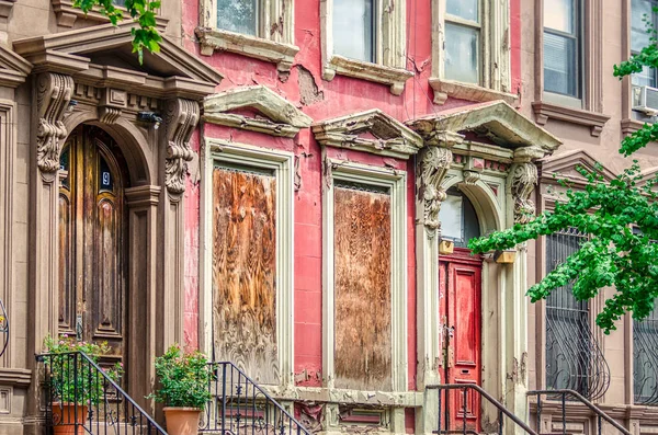 Edifício Decadente Harlem Nova York — Fotografia de Stock