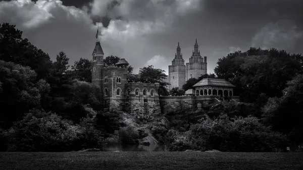 Belvedere castle — Stockfoto