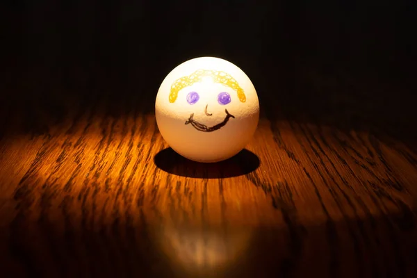 Egg Face in Spotlight