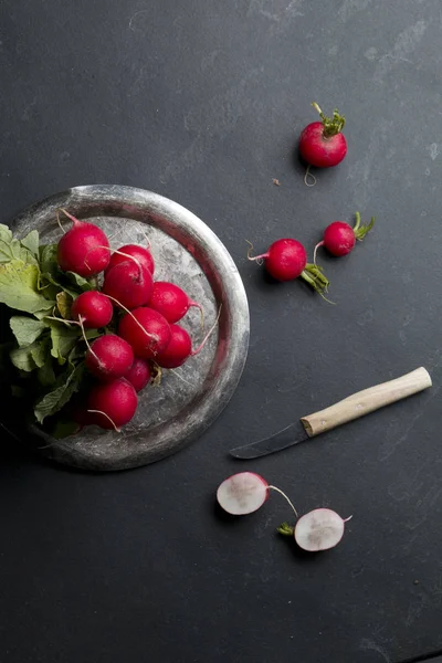 Fresh Radish Dark Background — Stock Photo, Image