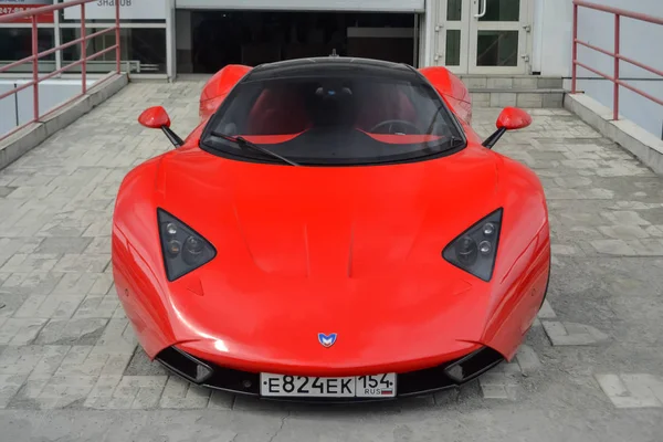 Novosibirsk Russia 2018 Marussia Motors Model Red Color Black Roof — Stock Photo, Image