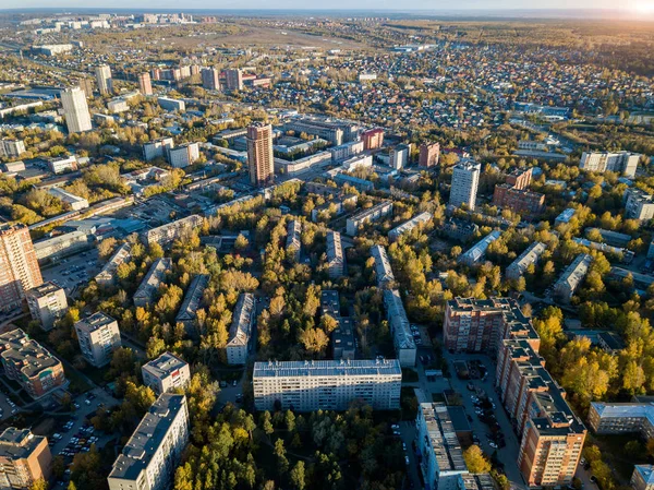 Luftaufnahme Einer Landschaft Mit Einer Großen Anzahl Von Wohngebäuden Stadtrand — Stockfoto
