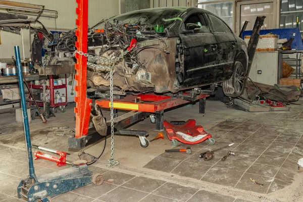Broken Car Violation Geometry Stocks Leveling Repair Workshop Auto Service — Stock Photo, Image