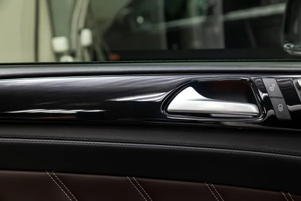 A close-up view of a part of the interior of a modern luxury car — Stock Photo, Image