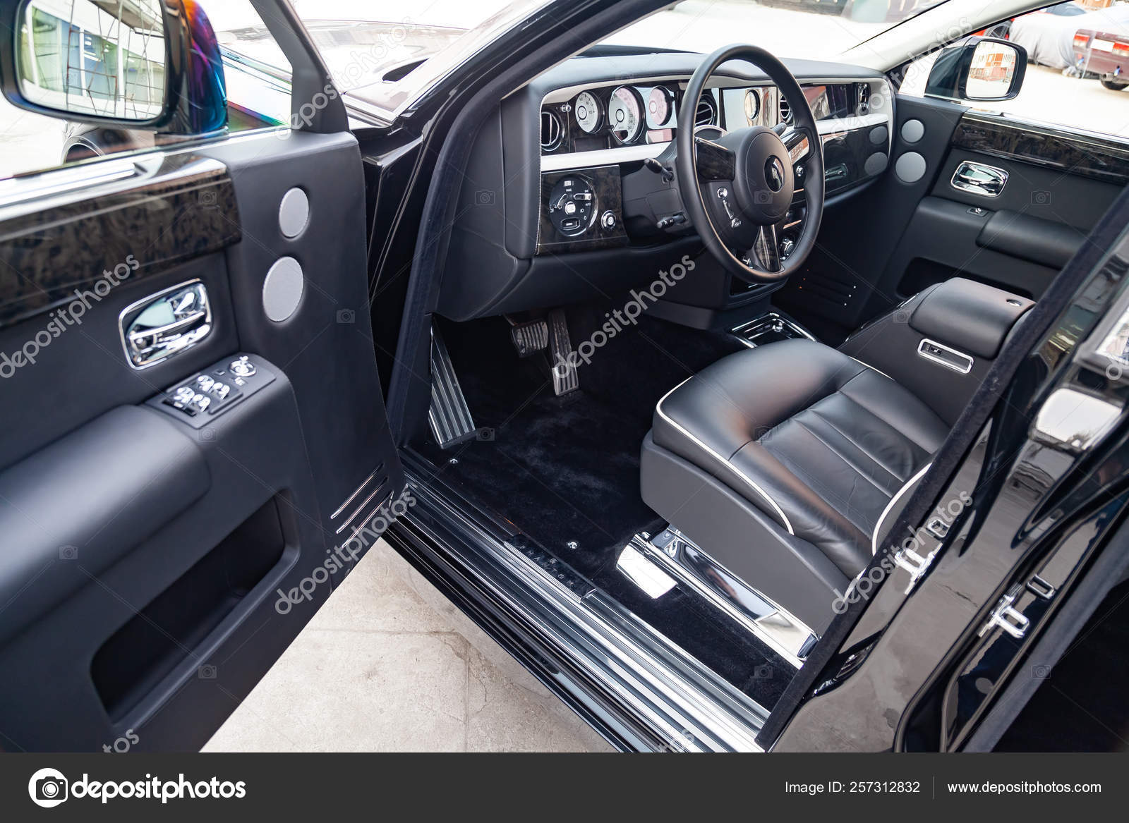 Interior View Of New A Very Expensive Rolls Royce Phantom