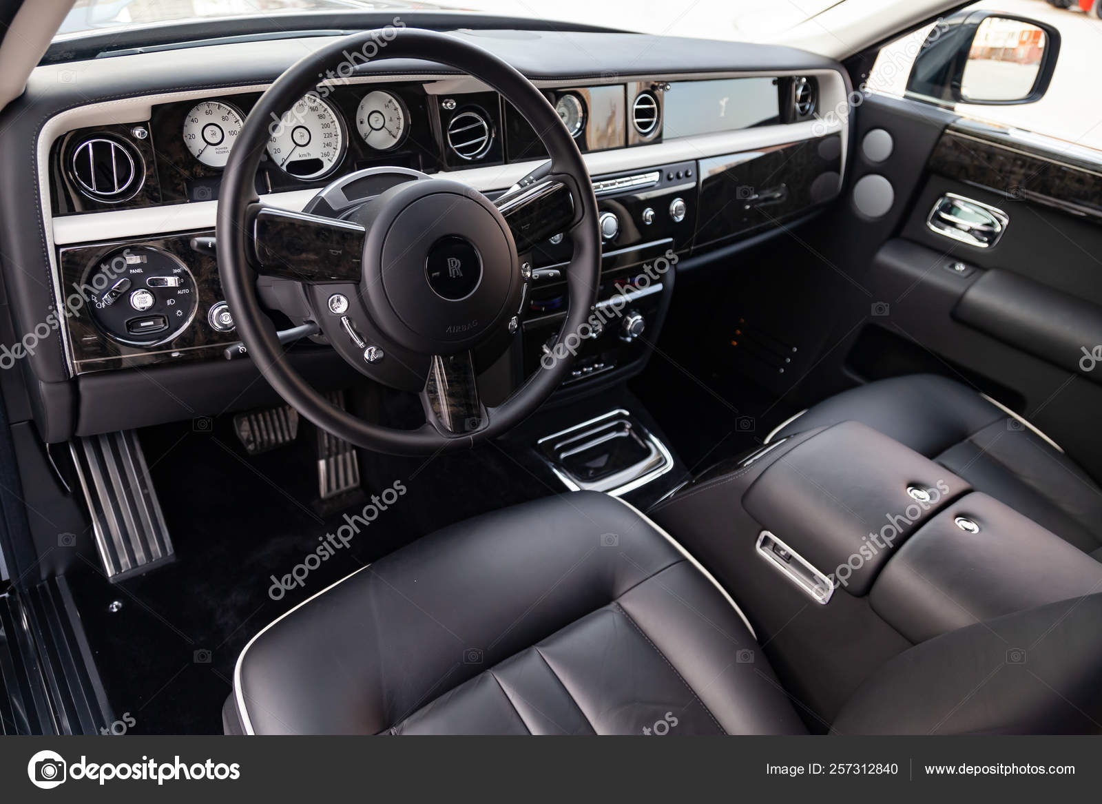 Interior View Of New A Very Expensive Rolls Royce Phantom
