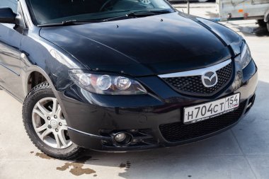 Mükemmel Condit koyu gri iç siyah araba ön görünümü