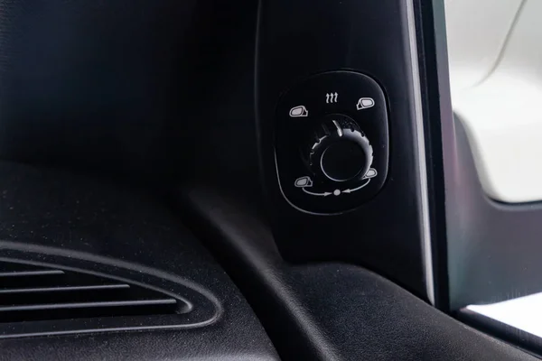 The buttons for controlling the mirrors electric drive on the ce — Stock Photo, Image