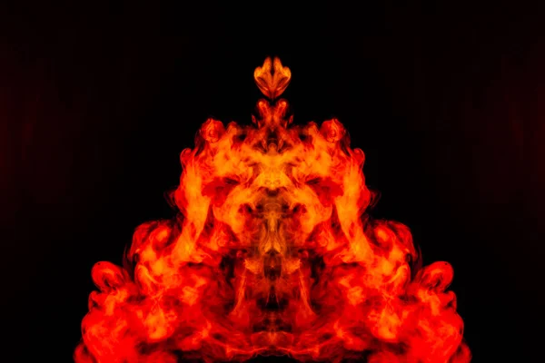 Sebuah gumpalan asap merah dan oranye dalam bentuk pola bergelombang dalam — Stok Foto