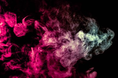 Kalıplardan duman sarma bulutları ile renkli arka plan