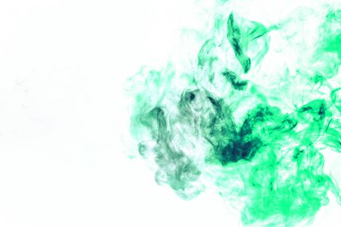 Kalıplardan duman sarma bulutları ile renkli arka plan