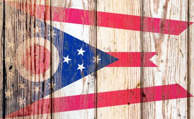 Gri ahşap panoları arka planda Ohio ABD Devlet Ulusal bayrağı o