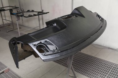 Araba iç kısmı das profesyonel kutusunda boyama ve kurutma