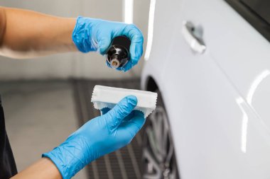 Nano seramik bir kaplamayı t 'ye uygulama ve damlatma süreci