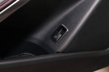 Gösterge paneli, kapı paneli, tr ile siyah iç görünüm