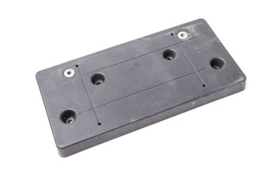 Tampona metal ve gri plastikten yapılmış bir araba, dikiz aynası yerleştirilirken kullanılacak çerçeve numarası. Otomatik ayrıştırmada satışta kaybedilirse ya da kopyalanırsa değiştir.