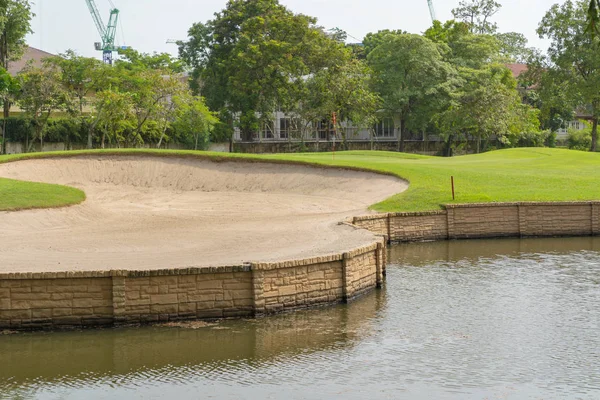 Belos Bunkers Areia Grama Verde Campo Golfe — Fotografia de Stock