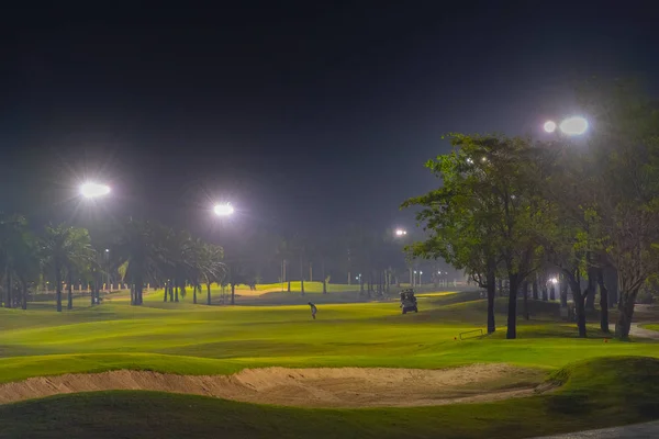 Belle vue nocturne sur le golf, Bunkers sable — Photo