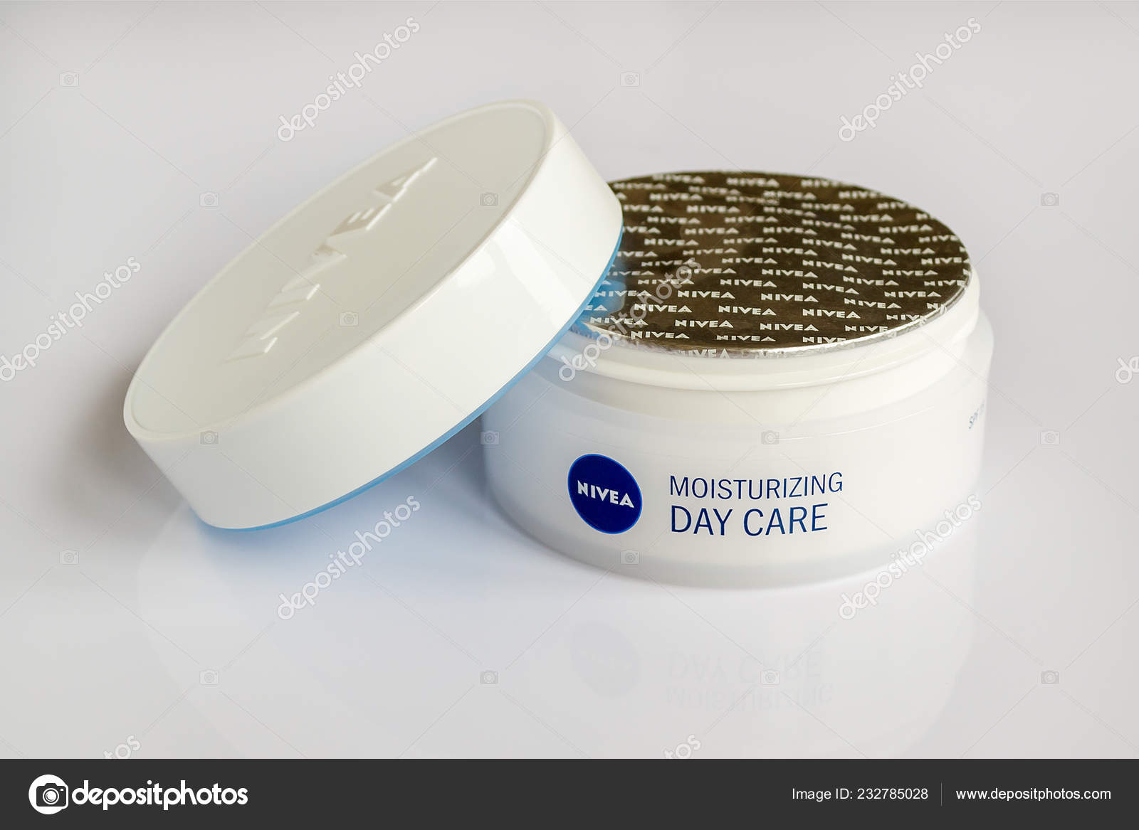 nivea white moisturizer