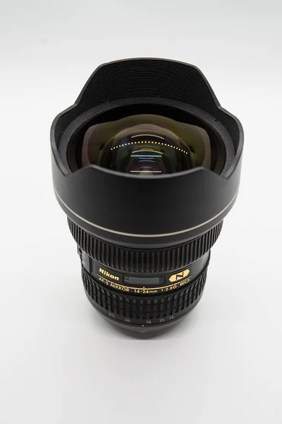 Nikon lensleri, 14-24 mm, F2.8, Romanya, 2019