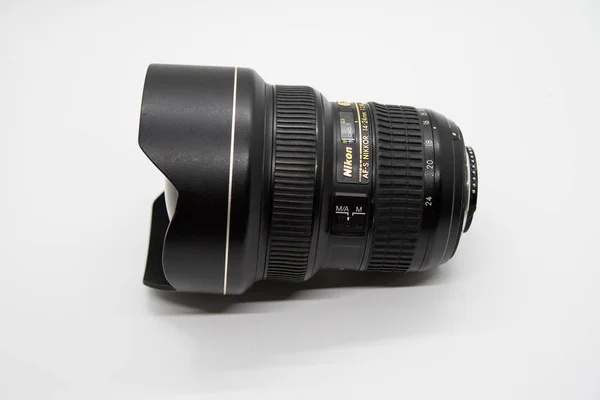 Nikon lensleri, 14-24 mm, F2.8, Romanya, 2019