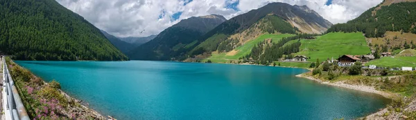 Vale Alpino Schanlstal Tirol Sul Colorido Lago Vernago — Fotografia de Stock