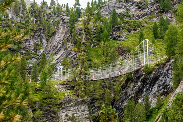 Ponte Moderna Construída Sobre Plima Canyon Martelltal Tirol Sul — Fotografia de Stock
