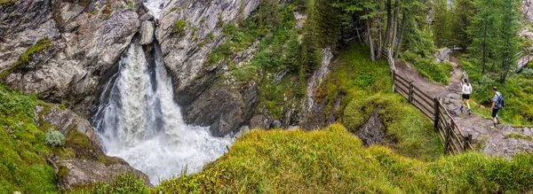 Wodospad Szlak Becici Canyon Martelltal Południowy Tyrol — Zdjęcie stockowe