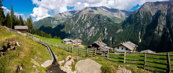 Panorama Chalets Bergen Martelltal Zuid Tirol — Stockfoto