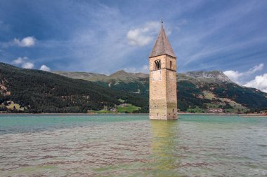 Çan Kulesi, kilise, Curon Venosta, Reschensee, ortam, South Tyrol belirir