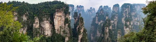 Піки Zhangjiajie National Forest Який Надихнув Сценографія Аватар Hallelujiah Гори — стокове фото