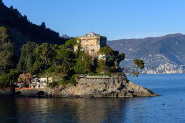 Paraggi içinde Villa