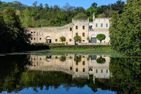 Castello del Catajo-ról. — Stock Fotó