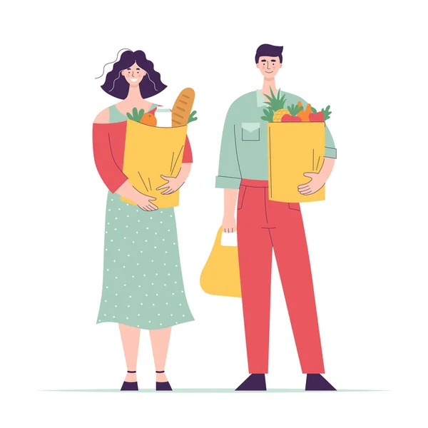 Feliz hombre y mujer de pie en altura completa y sostener bolsas de papel con comida. Compras en supermercado plano vector de dibujos animados ilustración aislada sobre fondo blanco — Vector de stock