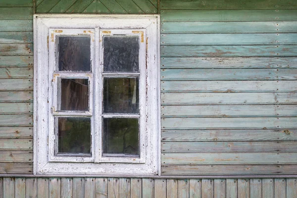 老木房子老窗口 木墙的背景 — 图库照片