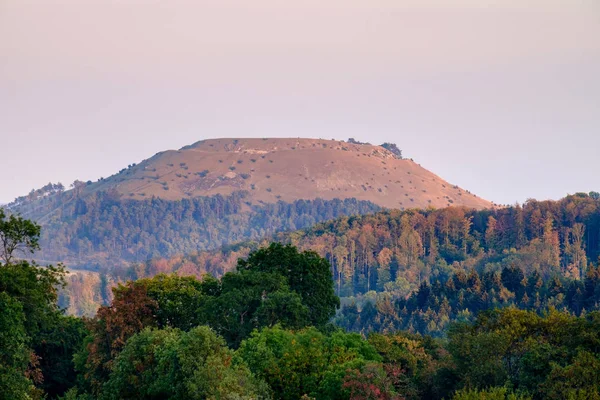 Famosa Collina Ipf Vicino Alla Città Bopfingen Germania Sera Estate — Foto Stock