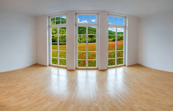 Blick Aus Einer Leeren Wohnung Durch Ein Großes Fenster Auf — Stockfoto