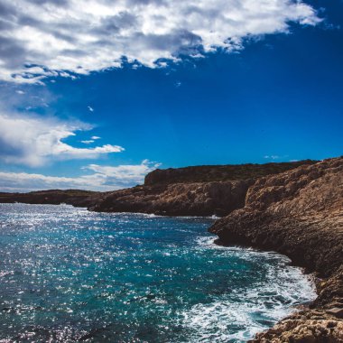 Kıbrıs'ta güzel deniz kıyısında. Bir görünüm bir deniz kıyı içinde Kavo Greko nenar Aiya, Kıbrıs