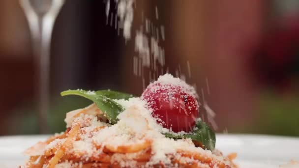 Tasty carbonara with baconl, tomato and parmesan — Stock Video