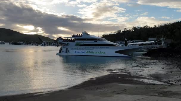 Whitsunday Beach Cruises von Hamilton Island erschossen — Stockvideo