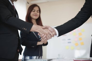 Asya İşletmeleri 'nden bir grup iş görüşmeleri başarıyla sonuçlandı..