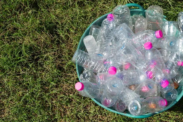 Plastflaska Korgen För Återvinning — Stockfoto