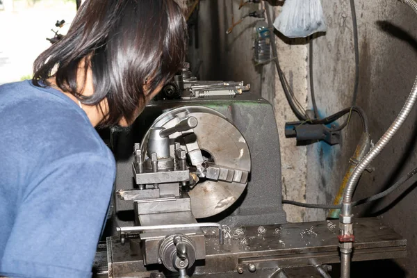 Man Working Lathe Wear Protective Personal Equipment Safe Work — Stock Photo, Image