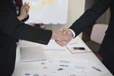 Asya İşletmeleri 'nden bir grup iş görüşmeleri başarıyla sonuçlandı..