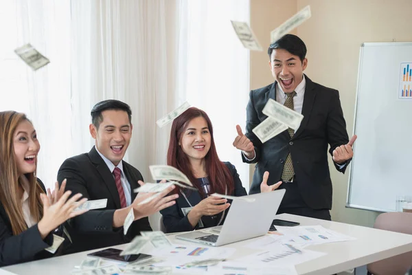 Asiatico Uomini Affari Donne Gruppi Business Successo Sacco Soldi Con — Foto Stock